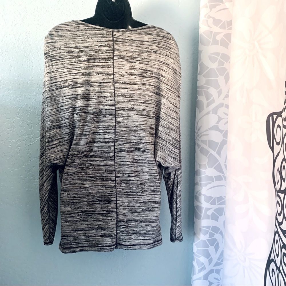 Max Edition Drape Neck Dolman Pullover Tunic Top Size Medium - Picture 8 of 11
